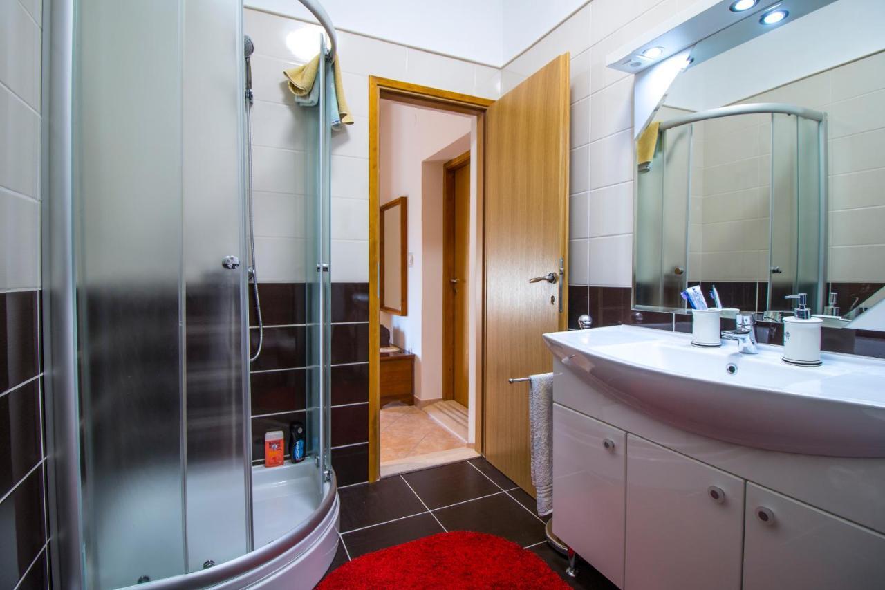 Apartman Kapovic Kaštela エクステリア 写真